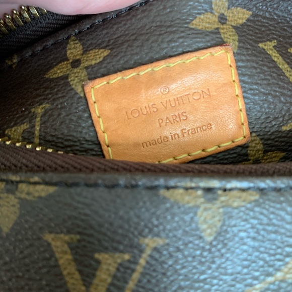 Louis Vuitton Sully MM handbag - Picture 4 of 5